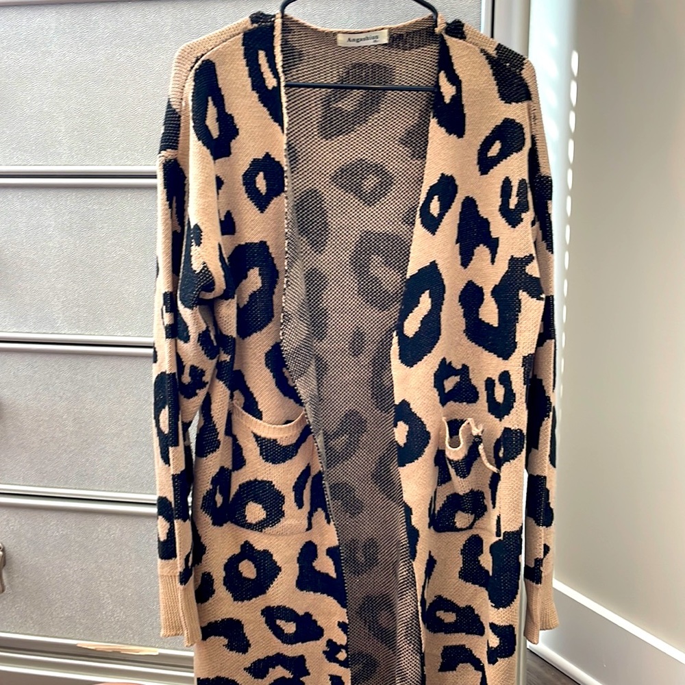 Cardigan., Lepoard Print.,XL